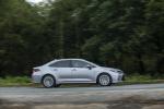 Toyota Corolla Hybrid Sedan 2019 года (UK)